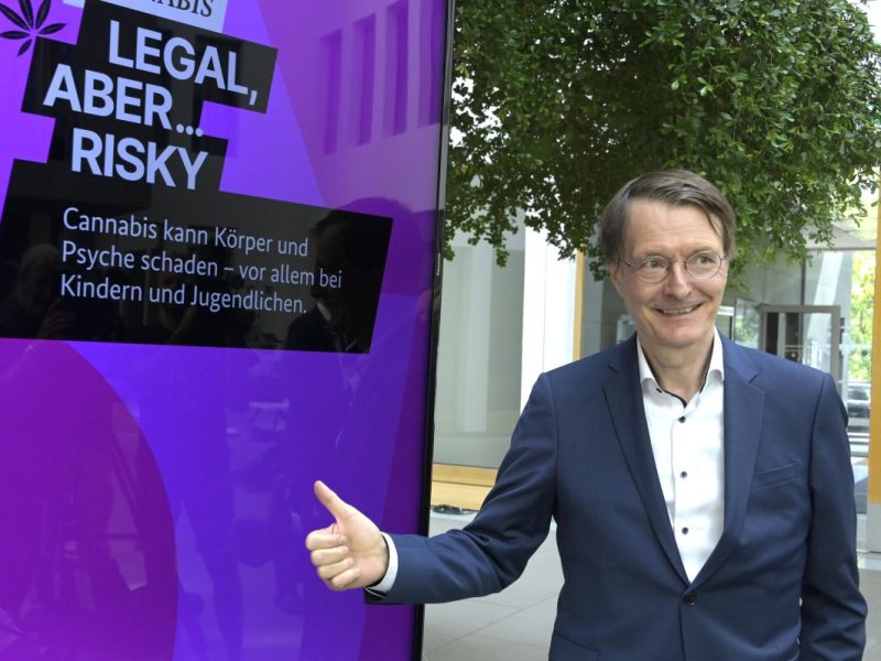 Die Ampelkoalition hat neue Details zum Cannabis-Deal aushandelt. Die Teillegalisierung des grünen Krauts ist besiegelt, doch diese sorgt teils für Wirbel.