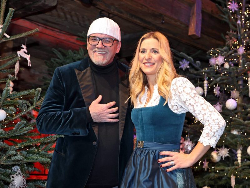 Stefanie Hertel mit DJ Ötzi bei der Aufzeichnung der ORF-Sendung 