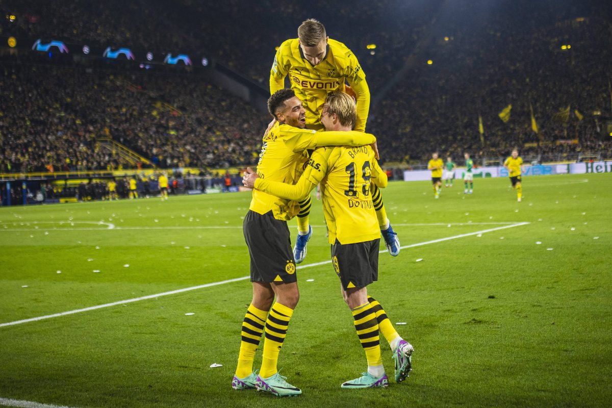 Borussia Dortmund jubelt gegen Newcastle.
