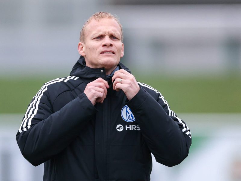 FC Schalke 04: Karel Geraerts reist wohl nicht in die Türkei.