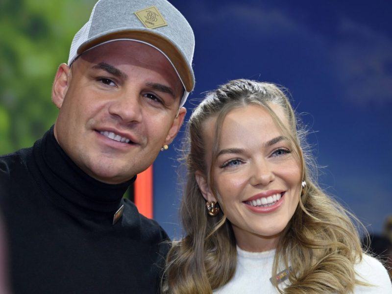 Pietro Lombardi mit seiner Verlobten Laura.