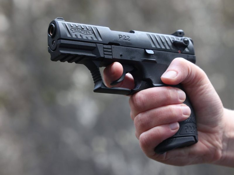 In Duisburg wurde ein Mann niedergeschossen. (Symbolbild)