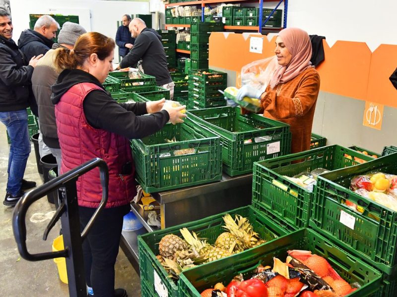 Die Tafel in Bochum steht vor großen Herausforderungen, auf die eine krasse Maßnahme folgen könnte.