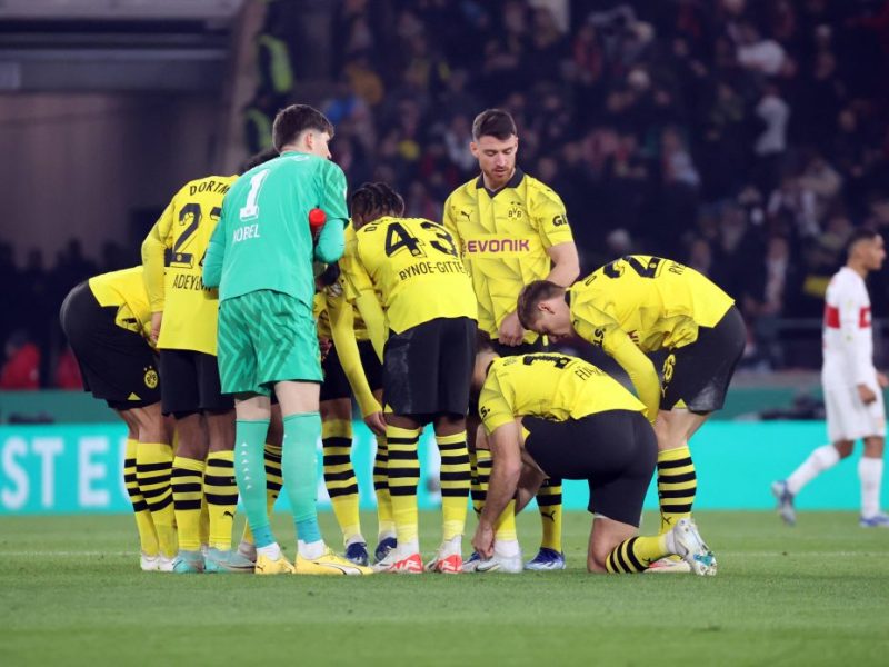 Die Spieler von Borussia Dortmund müssen sich ranhalten.