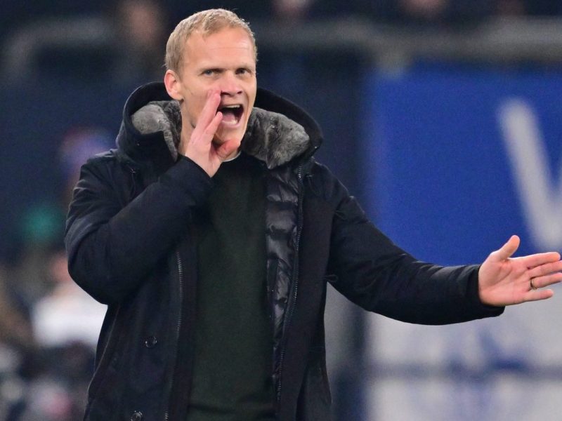 Beim FC Schalke 04 kann Karel Geraerts gerade wenig ausrichten.