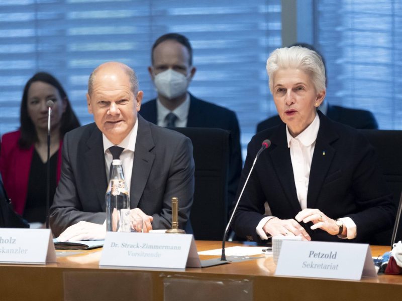 Scholz und Strack-Zimmermann