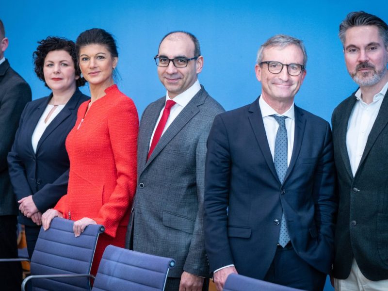 Thomas Geisel, Ex-Bürgermeister von Düsseldorf und frisch gebackenes BSW-Mitglied, packt über die Ziele der Partei aus.