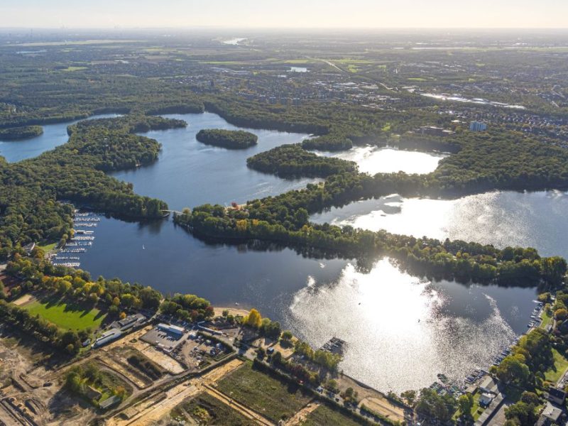 Grundstücke in der 6-Seen-Wedau stehen zum Verkauf für private Bauherren.