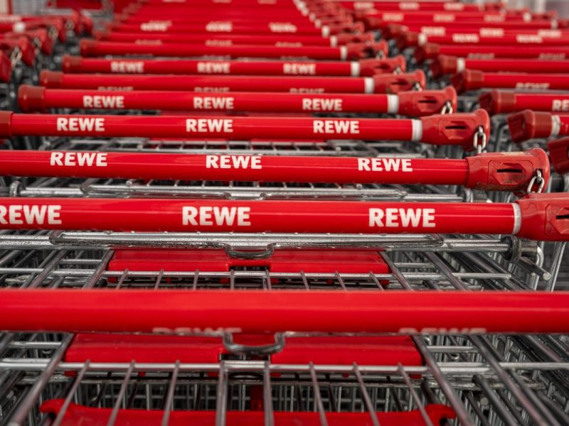 Rewe: Kunde ist nach Einkauf stinksauer.