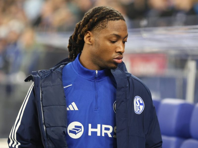 Brandon Soppy muss sich beim FC Schalke 04 gedulden.