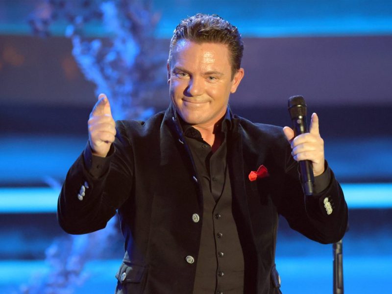 Stefan Mross ist ein Entertainer durch und durch. Jetzt wagt der Schlagerstar den Sprung in unbekannte TV-Gewässer und überrascht seine Fans.