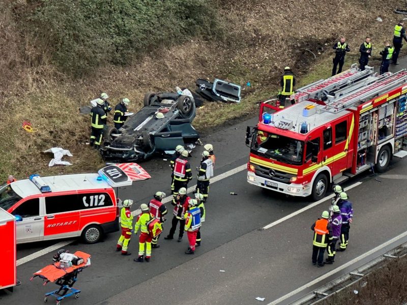 Unfall auf der A45 mit Hubschraubereinsatz.