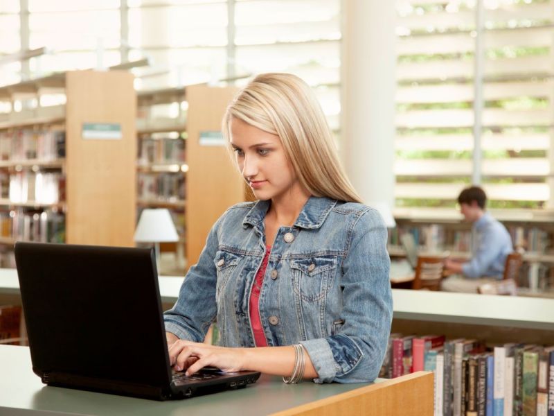 Zum Bürgergeld gibt es für Studierende 1.000 Euro für den Studienanfang.