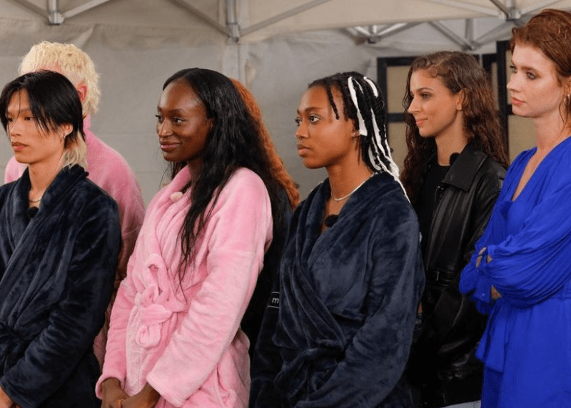 Bei „GNTM“ sind Wiedersehen mit ehemaligen Gästen keine Seltenheit. Allerdings stößt DIESE Rückkehr bei den Fans auf Unzufriedenheit.