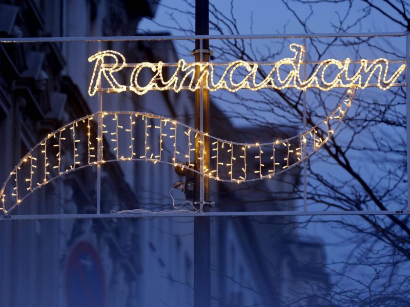Aufregung um Ramadan-Deko in Köln und Frankfurt.