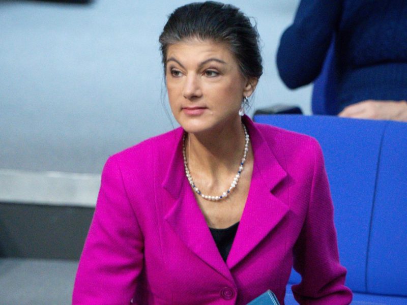 Sahra Wagenknecht fordert Verschärfung der Asyl-Politik.
