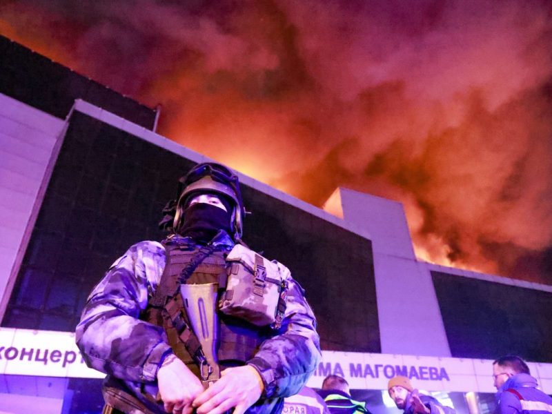 Terror und die Frage, welche Rolle Putin spielt.