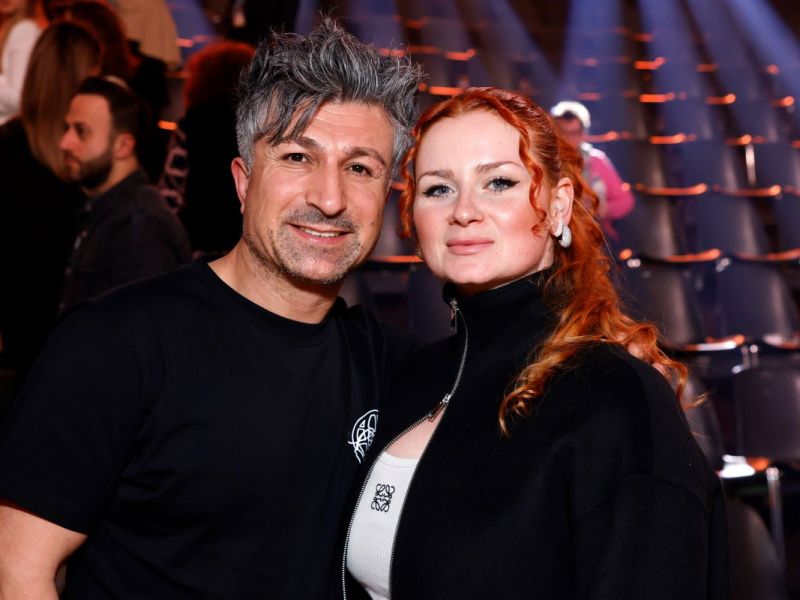 Lotto-König Chico (Kürsat Yildirim) und seine Freundin und Polizistin Candice Newgas.