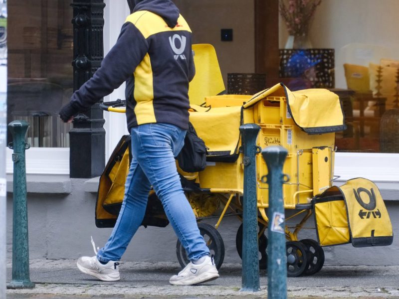 Im Ruhrgebiet kam eine Postkarte erst nach über 50 Jahren an. (Symbolfoto)