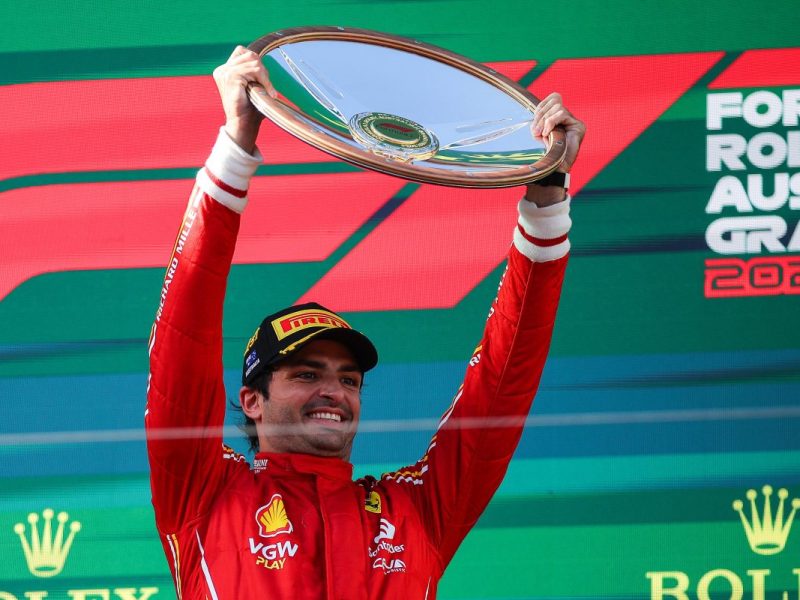 In der Formel 1 kann sich Carlos Sainz den Arbeitgeber wohl aussuchen.