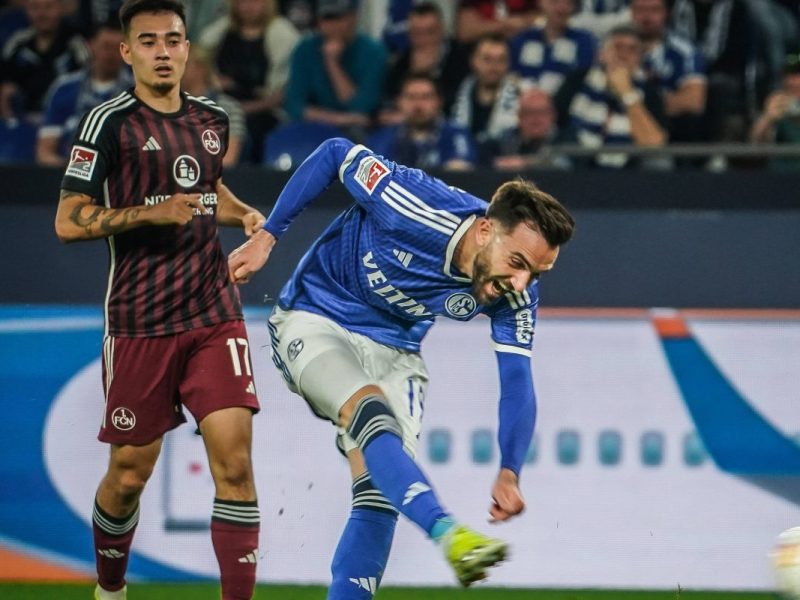 Der FC Schalke 04 trat am Samstagabend gegen den 1. FC Nürnberg an.