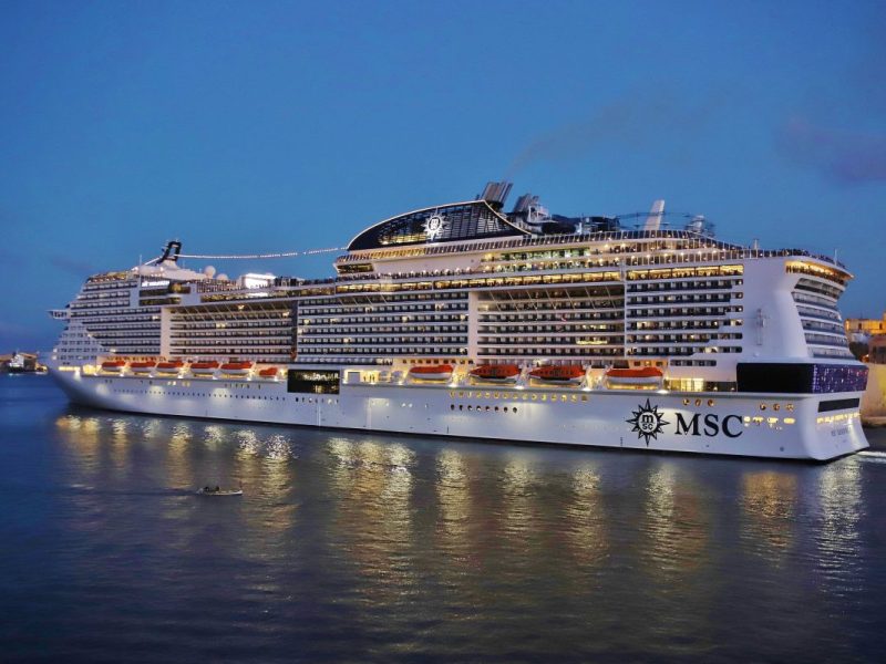 Auf einer Kreuzfahrt ist es zum einer heftigen Kollision gekommen.