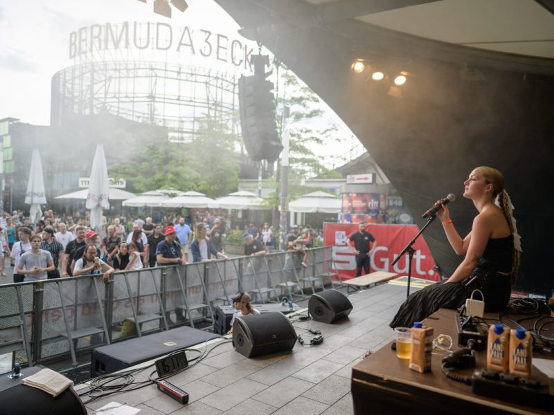 Bei Bochum Total will 1Live einen Weltrekord brechen.