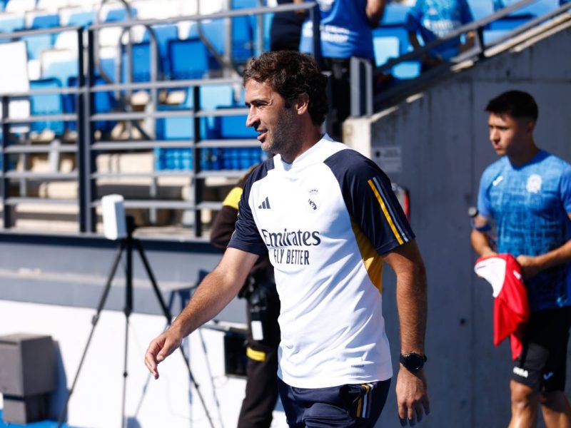 Beim FC Schalke 04 träumen viele Fans noch immer von einer Raul-Rückkehr. Nun könnte es zu einem Hammer um den Spanier kommen.