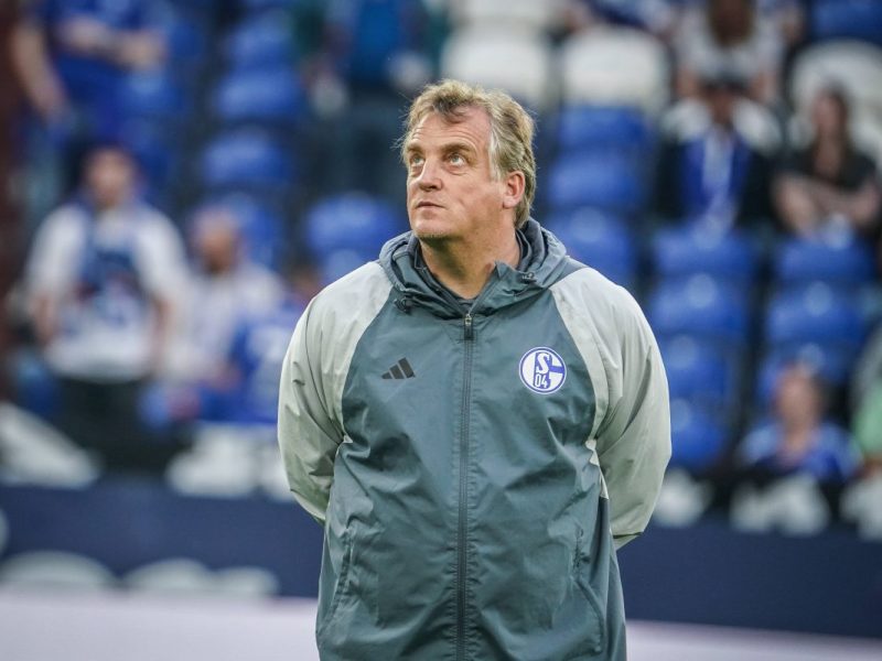 Große Aufregung um Klub-Ikone Mike Büskens! Der FC Schalke 04 äußert sich nun in aller Deutlichkeit zu der Personalie.