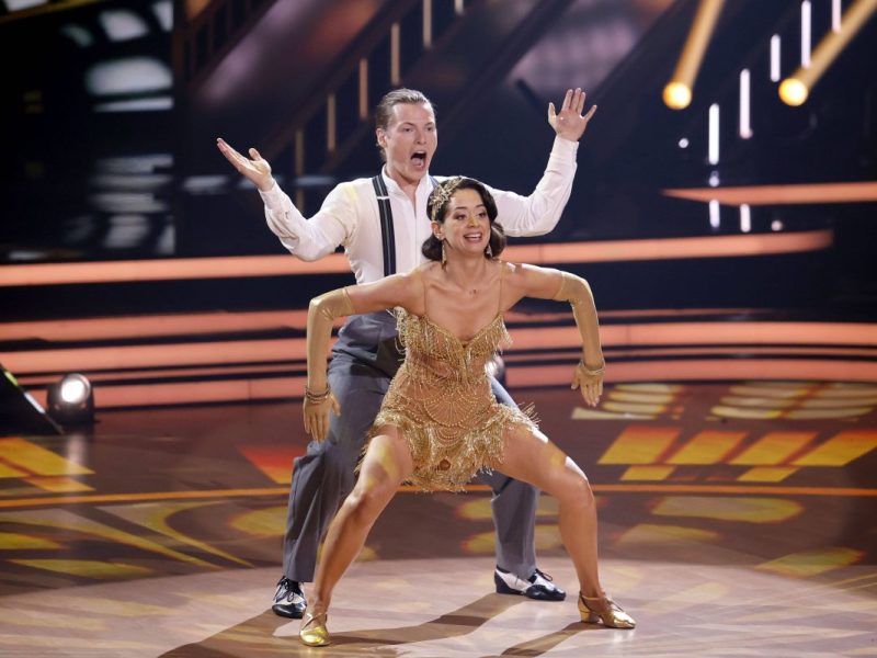 „Let's Dance“ beweist wieder einmal: Die Tanzshow schweißt zusammen. Wie sehr, stellen nun DIESE Stars unter Beweis...