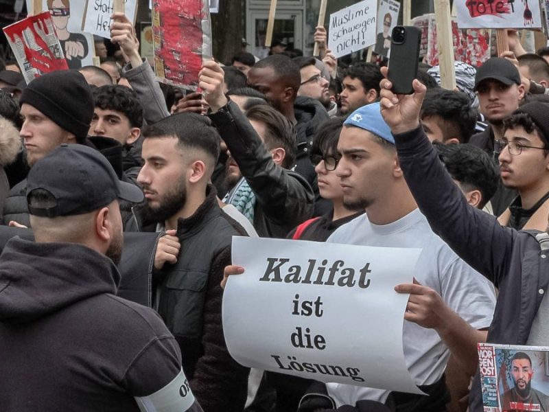 Kalifat-Demo in Hamburg