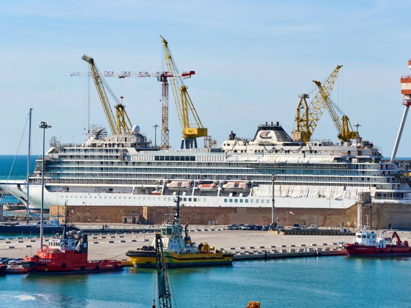 Ein Schiff darf durch schwere Gesundheitsmängel erst einmal keine Kreuzfahrt starten. (Symbolbild)
