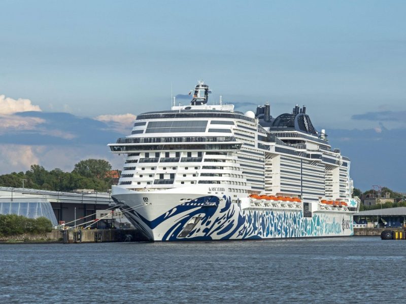 Kreuzfahrt: Zur EM 2024 herrscht Promi-Alarm an Bord. Passagiere sind kritisch.