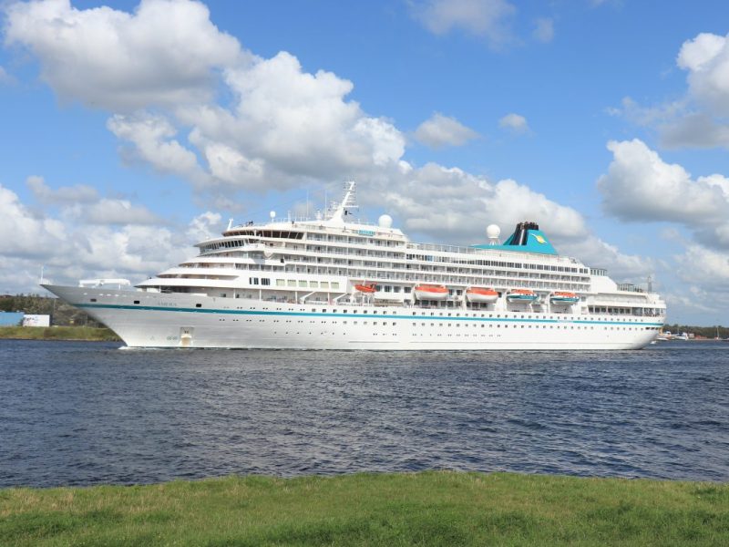 Überraschungsgäste mit an Bord der Kreuzfahrt!