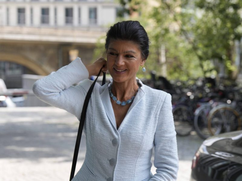 Sitzt Sahra Wagenknecht mit ihrem BSW bald in drei ostdeutschen Regierungen? Und mit wem – etwa mit der AfD? Die Ergebnisse der Europawahl legen das nahe – doch was bedeutet das für die Landtagswahlen im kommenden Herbst?