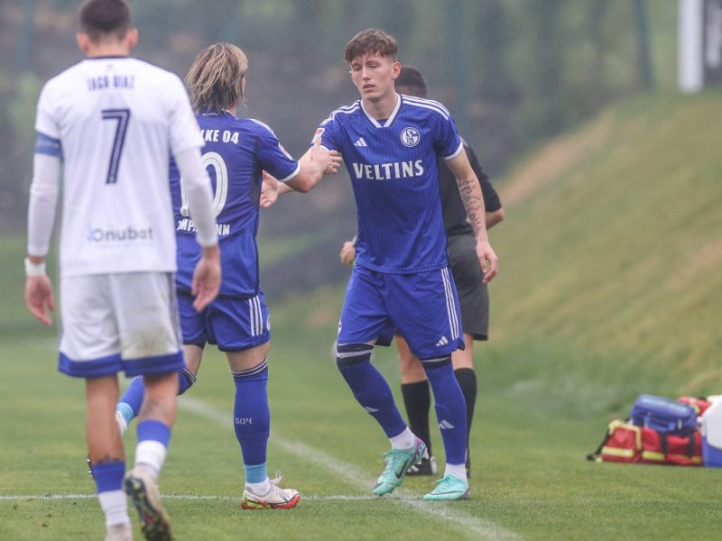 Muss der FC Schalke 04 den Abgang eines Top-Talents hinnehmen? Die Fans rätseln über eine Aussage des S04-Youngsters.