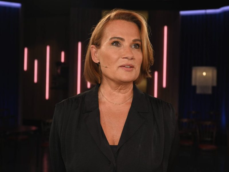 Schockierendes Geständnis: ARD-Star Jenny Jürgens sorgt mit ihrer Erkrankung für Aufsehen. Jetzt will sie anderen Mut machen...