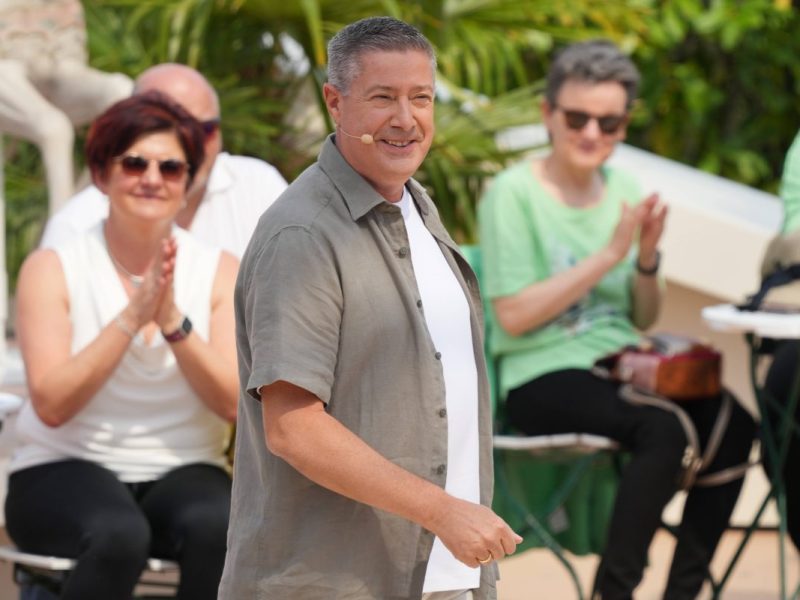 Joachim Llambi privat: Der „Let’s Dance“-Juror öffnet das Buch seiner Vaterrolle. Ob er auch bei der Erziehung seiner Tochter so streng ist?