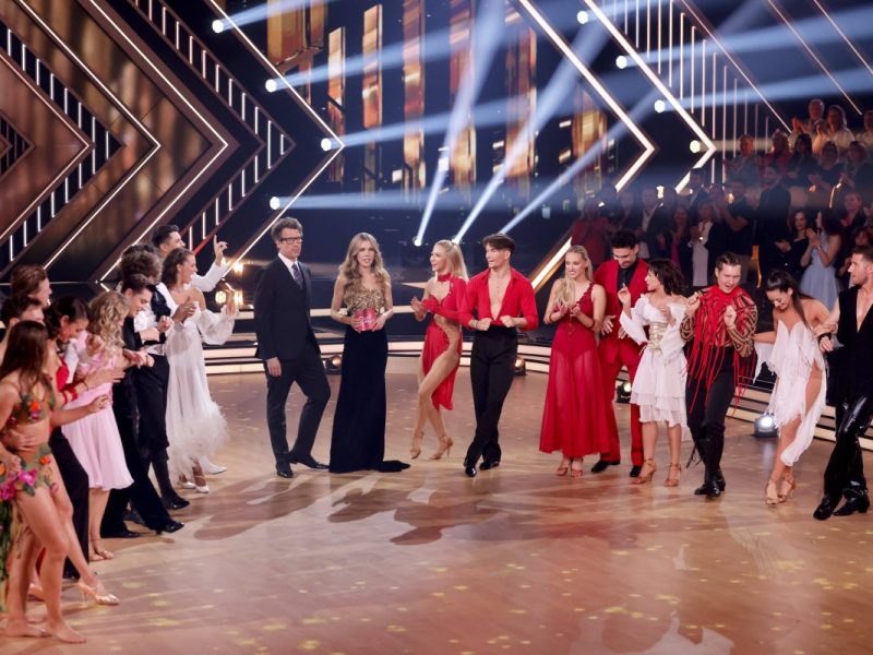 Aus ihnen sind ziemlich beste Freunde geworden. Selbst nach ihrer „Let’s Dance“-Reise rocken sie weiter zusammen das Tanzparkett…