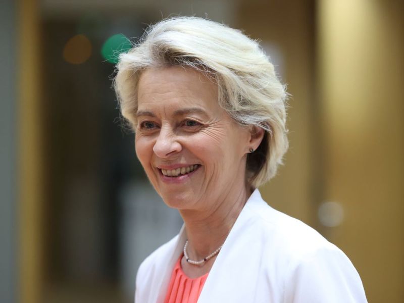 Ursula von der Leyen bleibt EU-Kommissionspräsidentin.