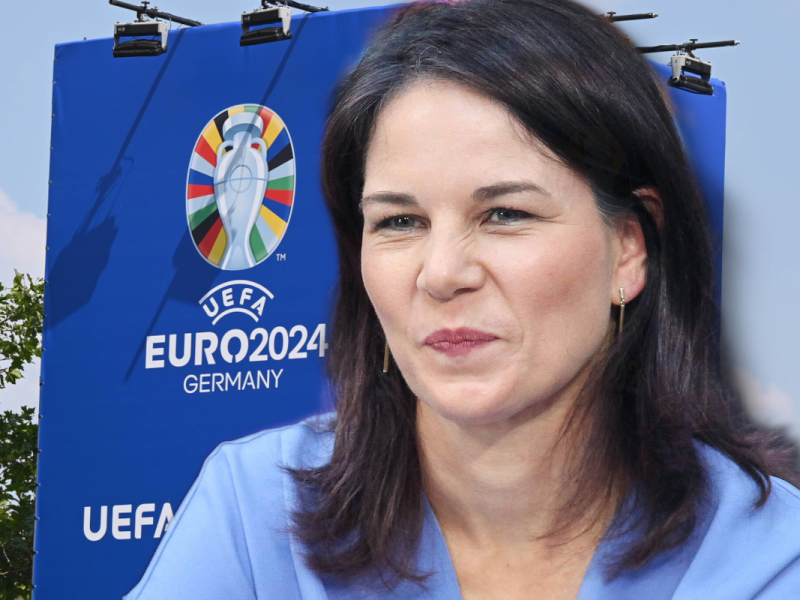 Kritik für einen EM-Flug an Baerbock.