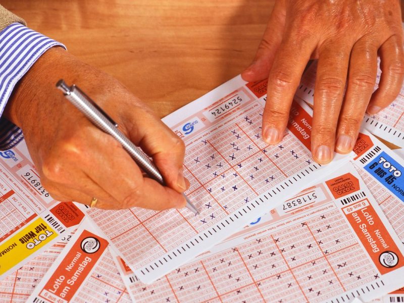 Ein Lotto-Spieler gewann erst Millionen und starb dann unter mysteriösen Umständen. (Symbolfoto)