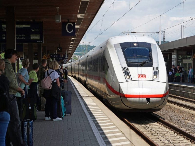 Bei der Deutsche Bahn kannst du jetzt sparen