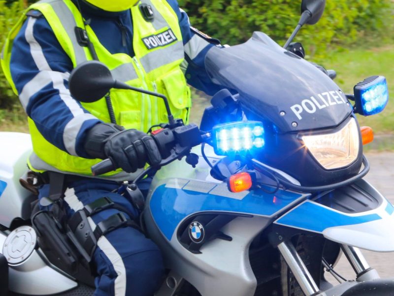 Essen: 17-Jähriger lebensgefährlich verletzt bei Autounfall