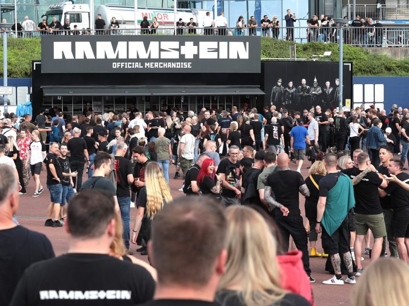 Nachdem Taylor Swift in der Stadt war, tritt nun Rammstein auf Schalke auf