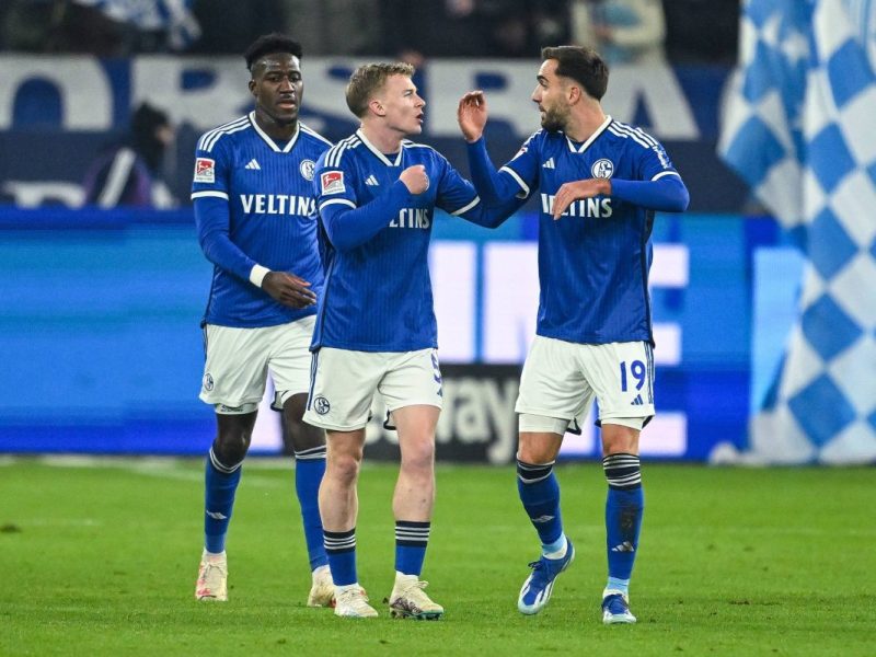 Ein Akteur des FC Schalke 04 steht im Fokus eines Bundesliga-Klubs. Sein Abgang wäre ein herber Schlag für Königsblau.