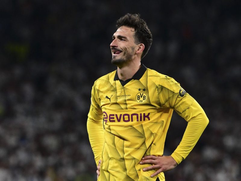 Wie geht es mit Mats Hummels nach dem BVB-Aus weiter? In Kürze könnte der Routinier für Klarheit sorgen. Ein Klub macht nun richtig ernst.