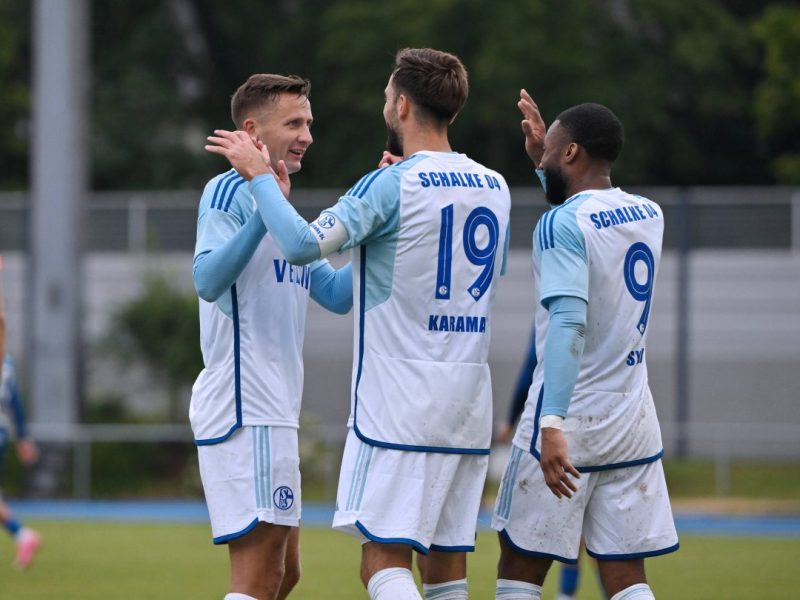 Das Trainingslager des S04 ist vorbei, der Saisonstart rückt immer näher. Ein Schalke-Akteur lässt die Fans nun träumen.