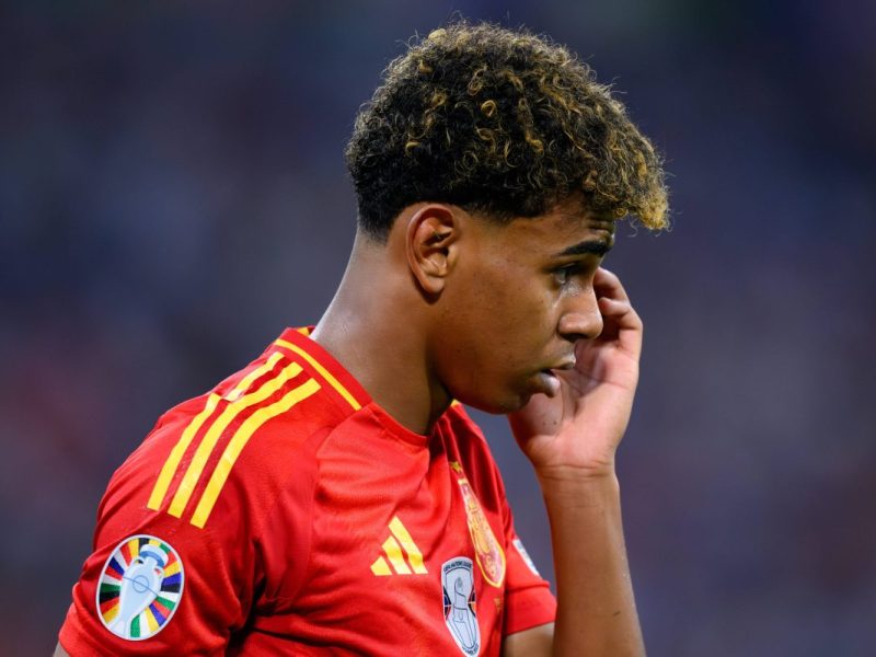 Ein Streit um Lamine Yamal entbrennt.