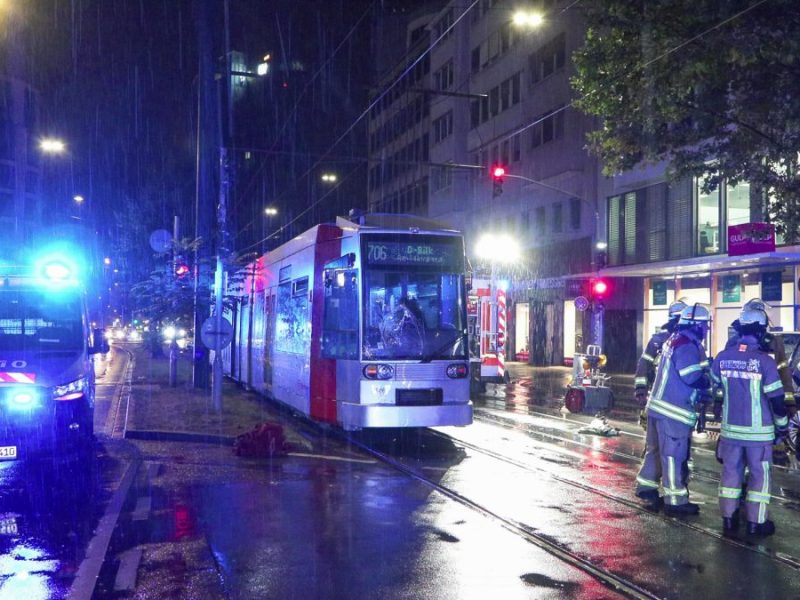 Straßenbahn-Unfall in Düsseldorf